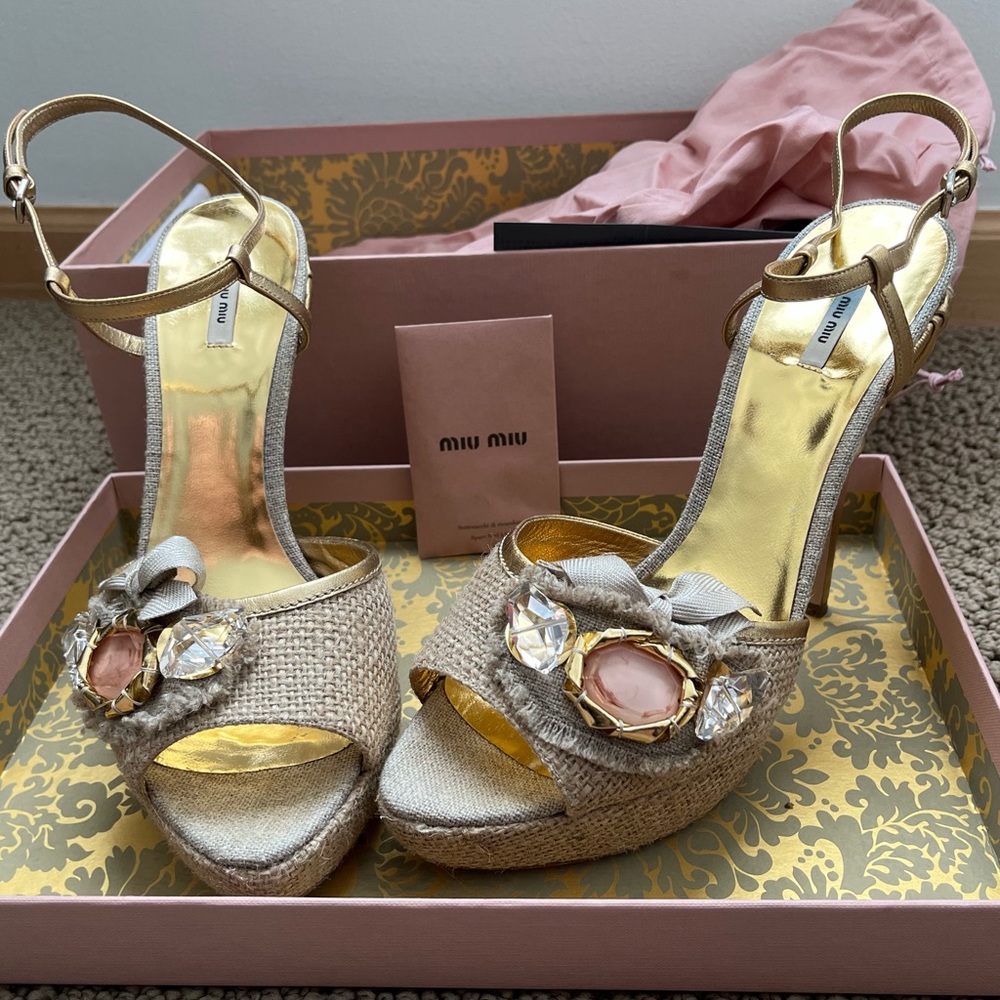 Vintage Miu Miu heels - Picture 2 of 11